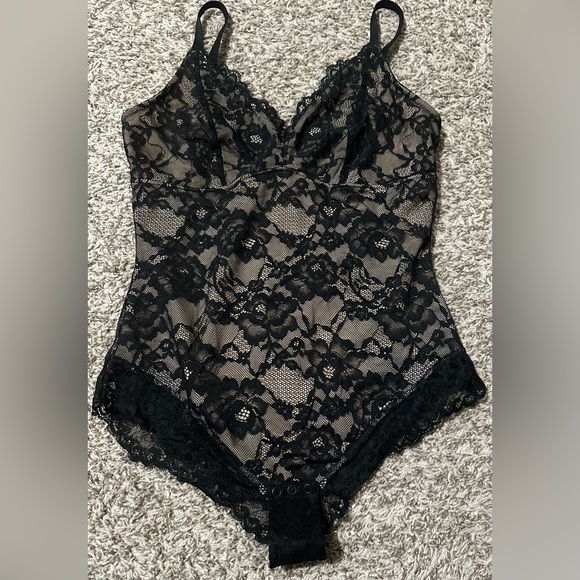 Popilush Shapewear Firm Control Smoothing Full Lace Thong Bodysuit - Picture 3 of 5